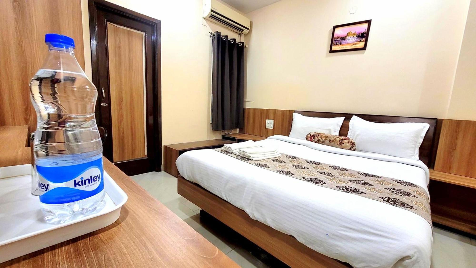 Hotel Sakhi Inn By Urban Galaxy Amritsar Luaran gambar