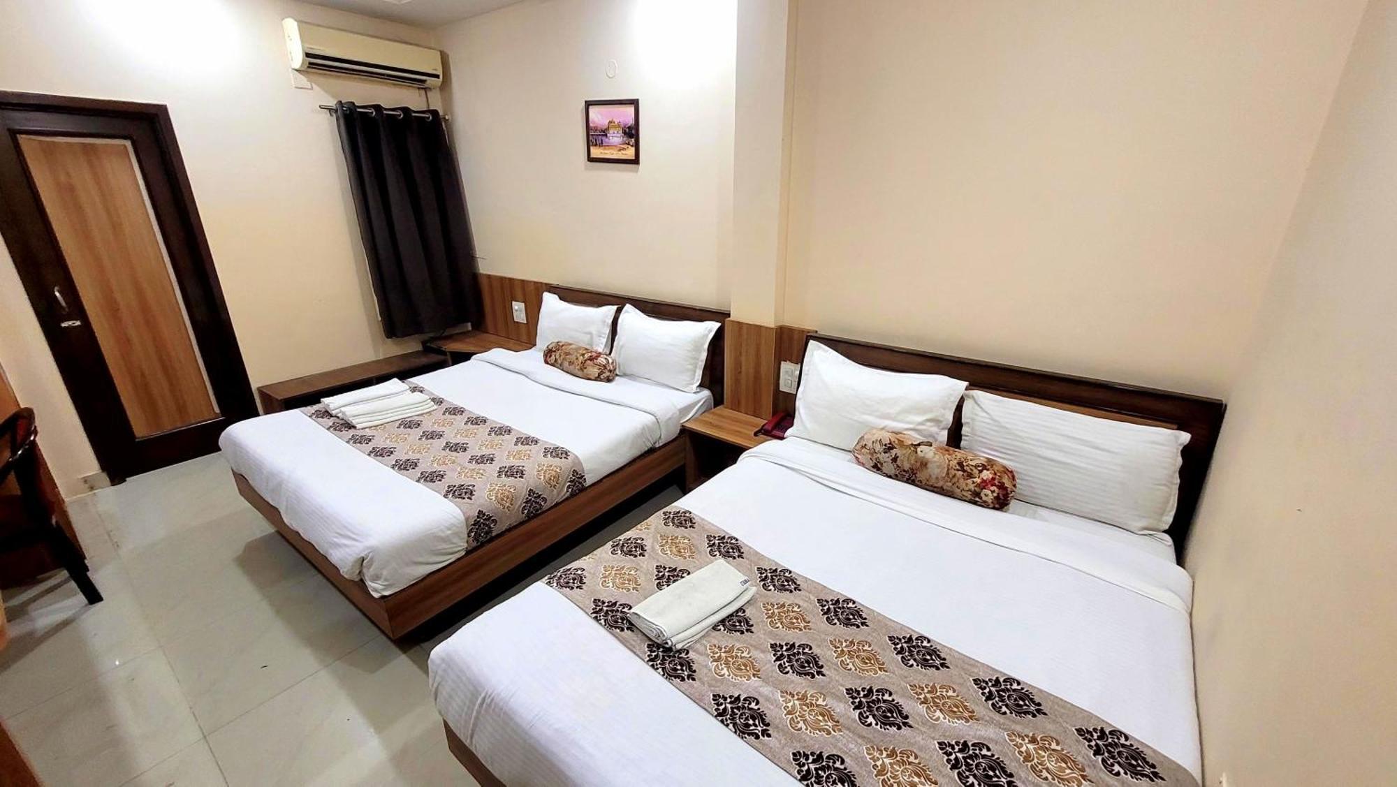 Hotel Sakhi Inn By Urban Galaxy Amritsar Luaran gambar