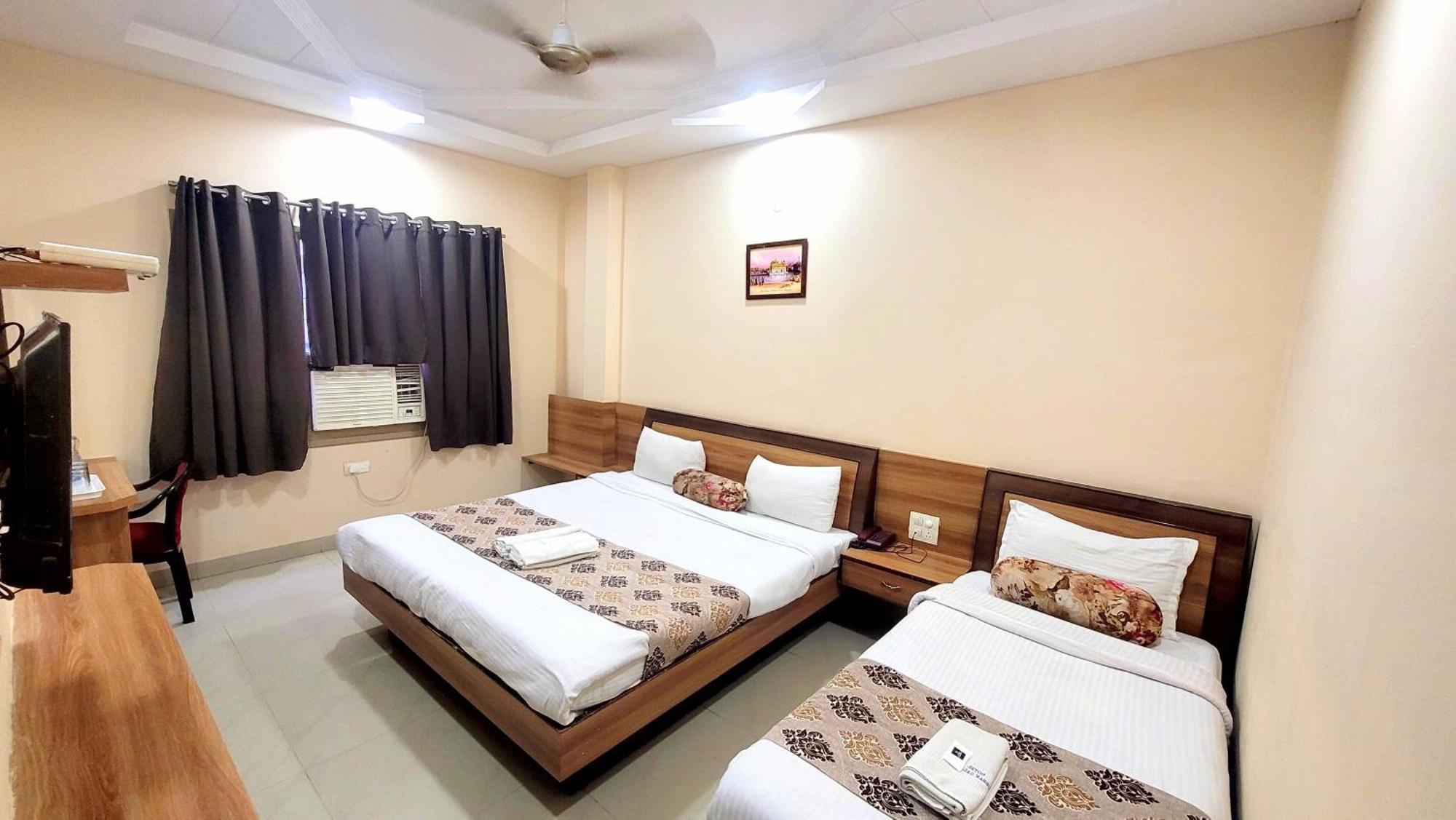 Hotel Sakhi Inn By Urban Galaxy Amritsar Luaran gambar